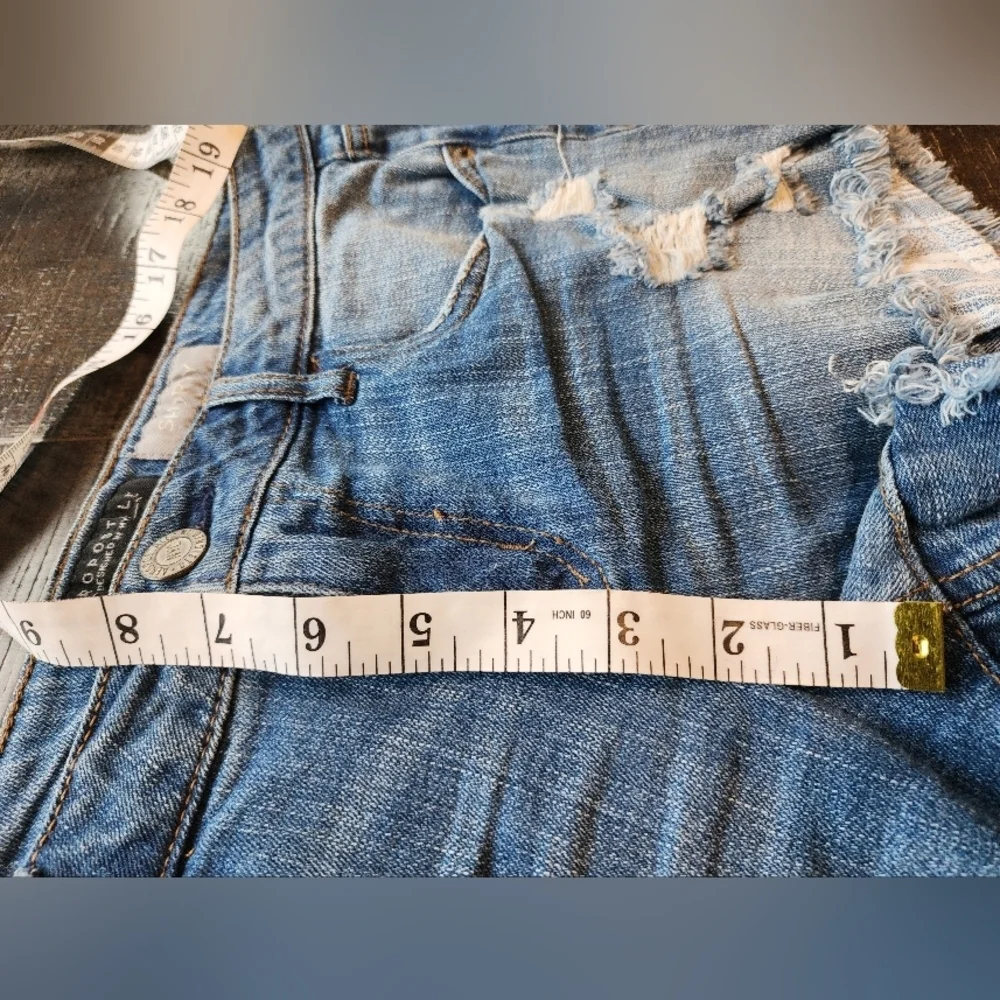 AEROPOSTALE Distressed Denim Shorts - Picture 6 of 6